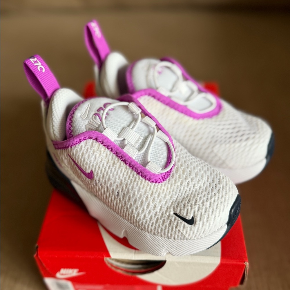 Nike Air Max 270 (New) Size 6c